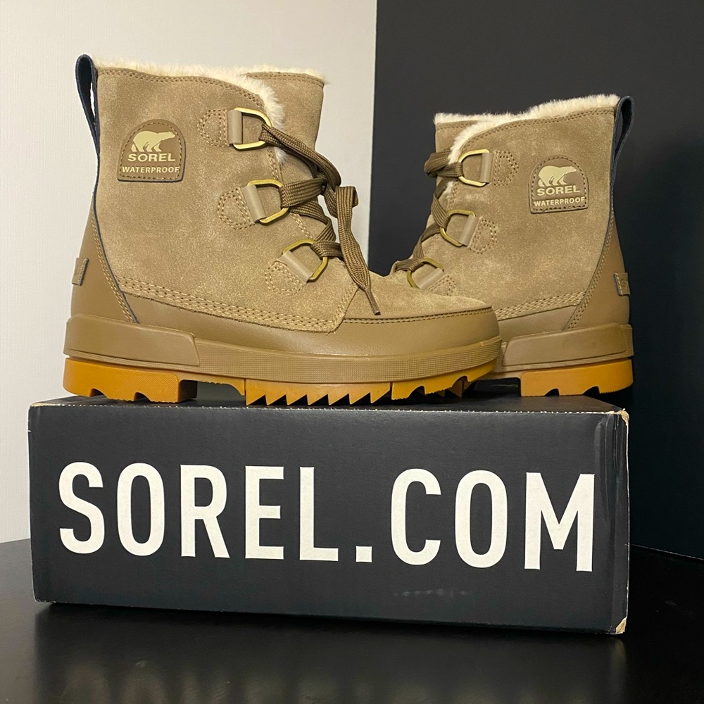 Sorel “Tivoli IV” Boots Sz 9.5 NEW!